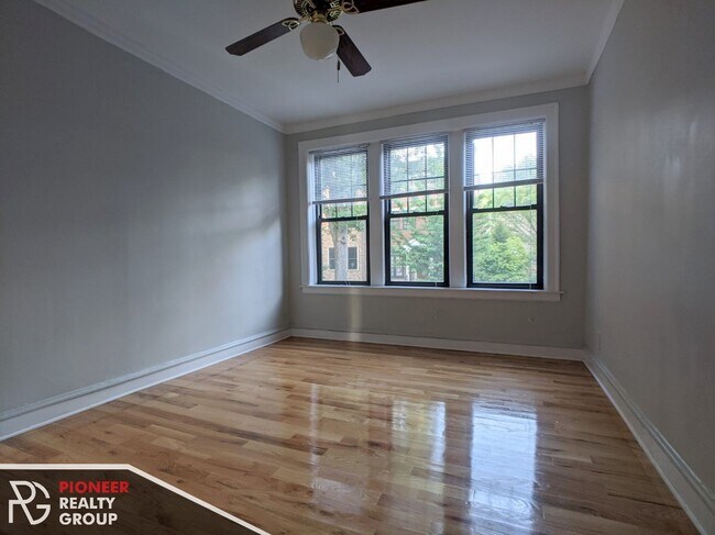 Foto del edificio - 3904 N Janssen Ave