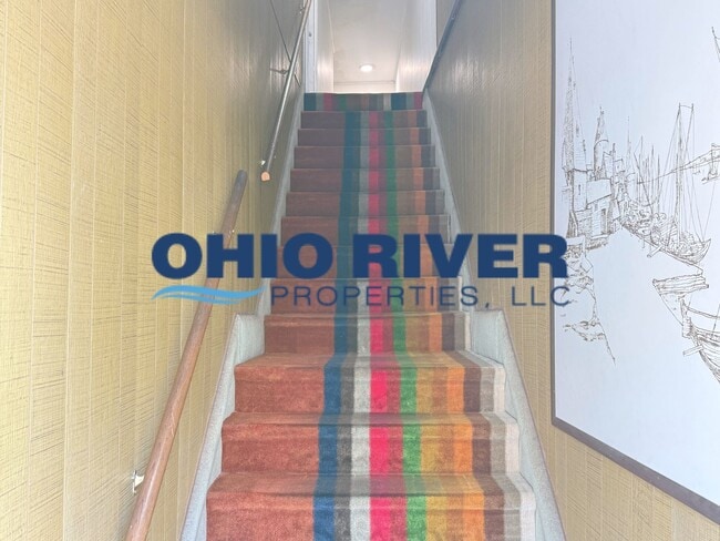 Building Photo - 108 S 4th St