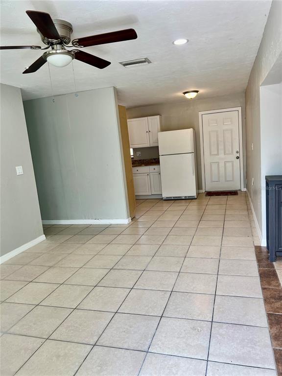 Foto del edificio - 7115 Orpine Dr N