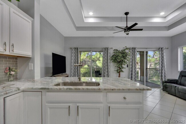 Building Photo - 8031 Carnoustie Pl