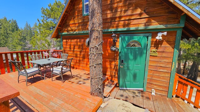Foto del edificio - 831 Crescent Ln