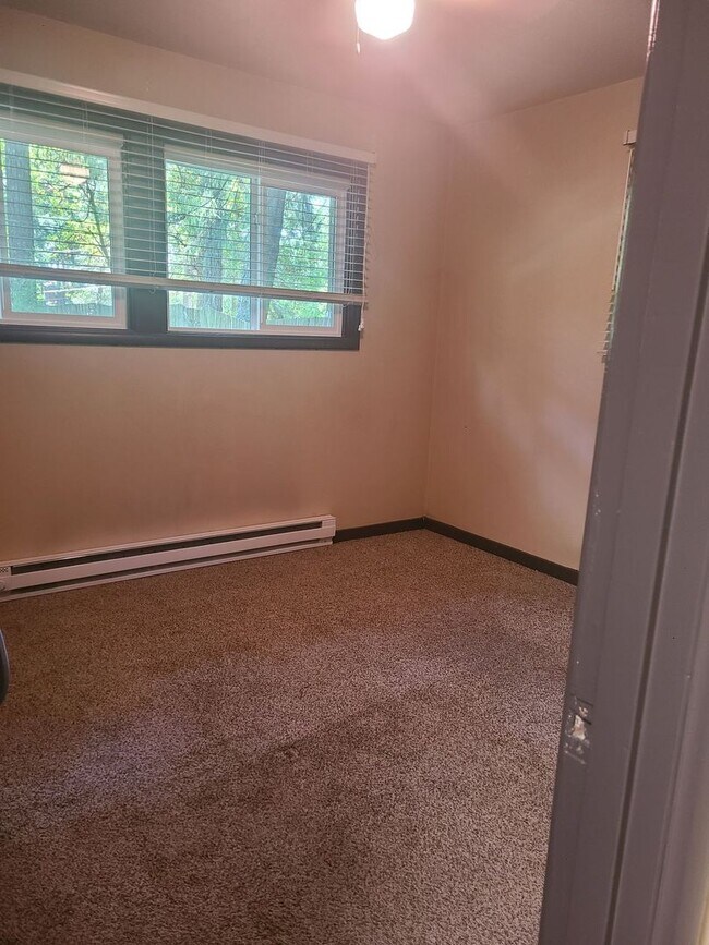 Foto del edificio - Charming 2 bedroom, 1 bath duplex near Ros...