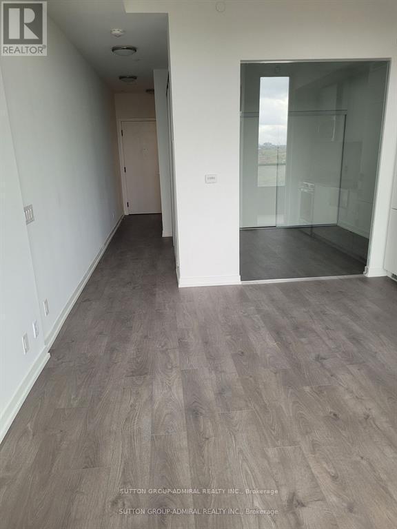 Building Photo - 270 Dufferin St