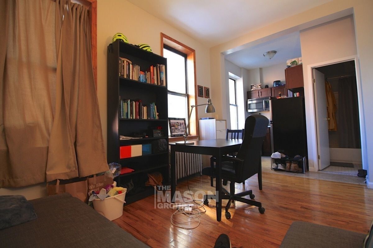 Primary Photo - 362 W 36th St