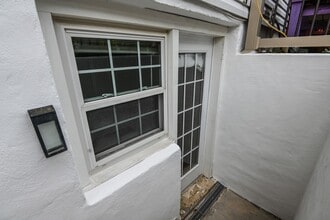 Building Photo - 531 Gladhill Rd