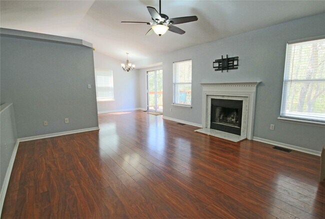 Foto del edificio - 2765 Whitecreek Ln