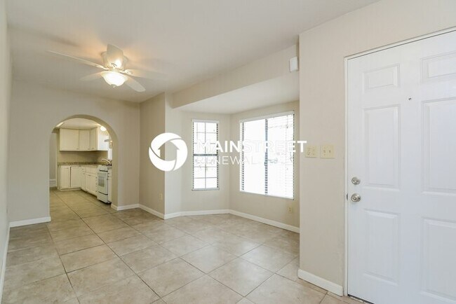 Building Photo - 2 Bedroom Pet-Friendly Home in Tucson, AZ with Main Street Renewal
