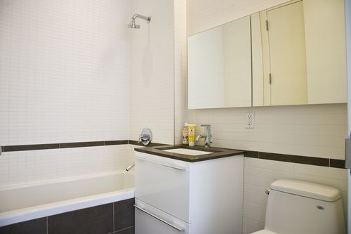 Foto del edificio - 274 S 1st St