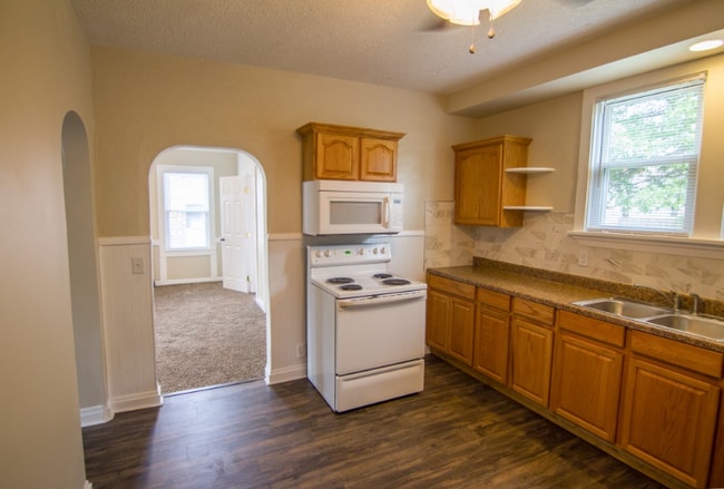 Building Photo - 4015 Church St