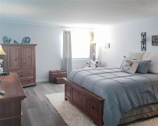 Building Photo - 5052 Marsh Field Rd