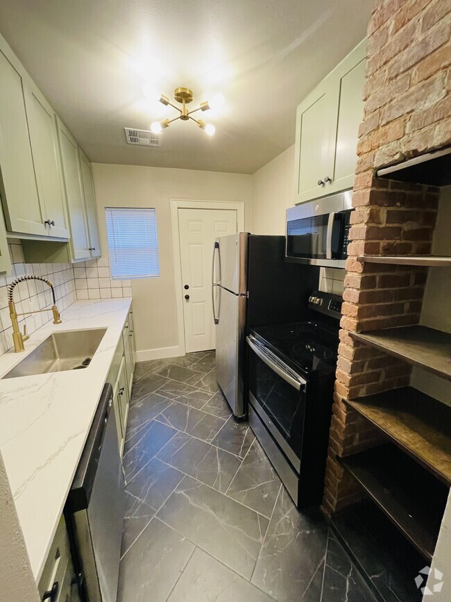 Crestwood Apartments under 1,000 Oklahoma City, OK 3 Rentals