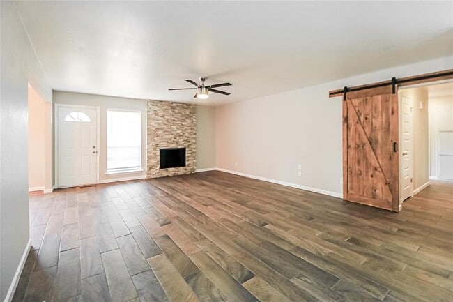 Building Photo - 13341 NW 84th St