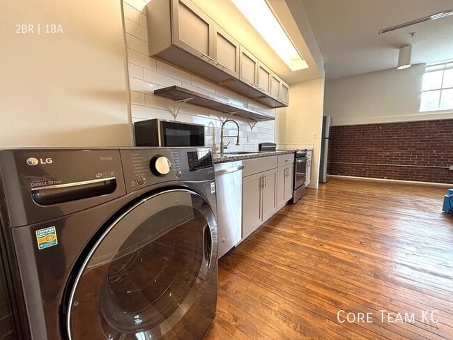 Building Photo - 1810 Madison Ave