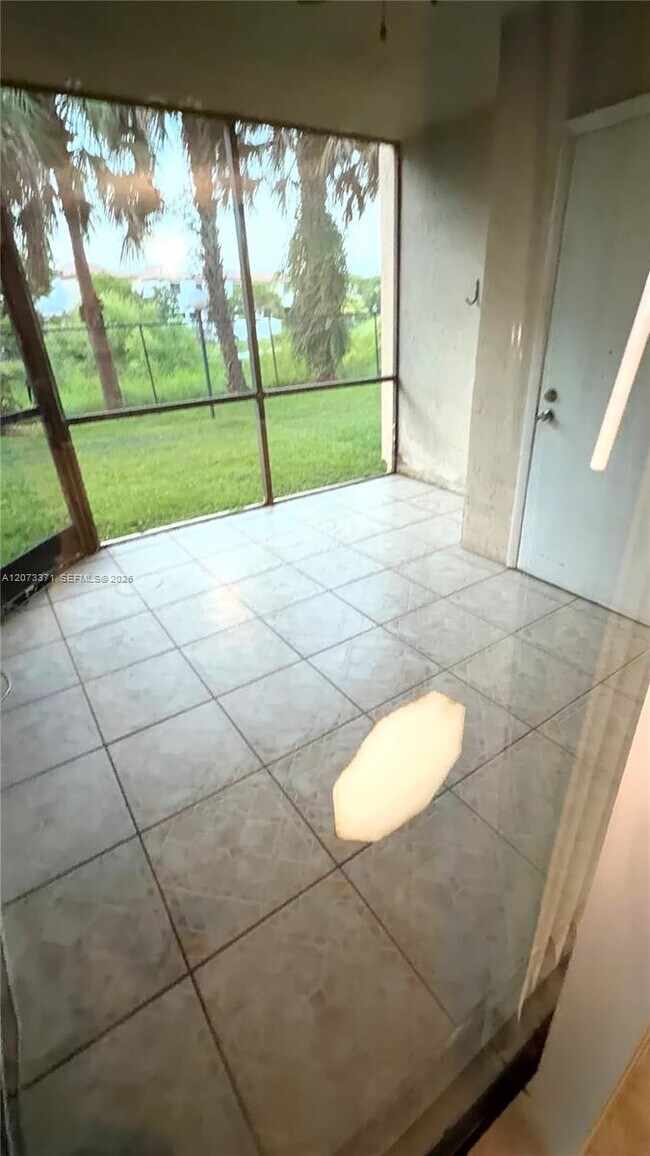 Foto del edificio - 3470 Foxcroft Rd