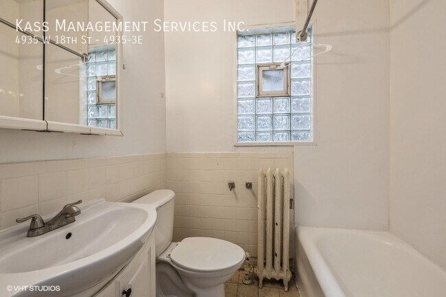 Foto del edificio - 4935 W 18th