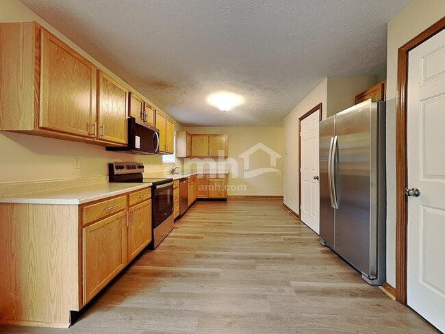 Building Photo - 2154 Canyon Ct