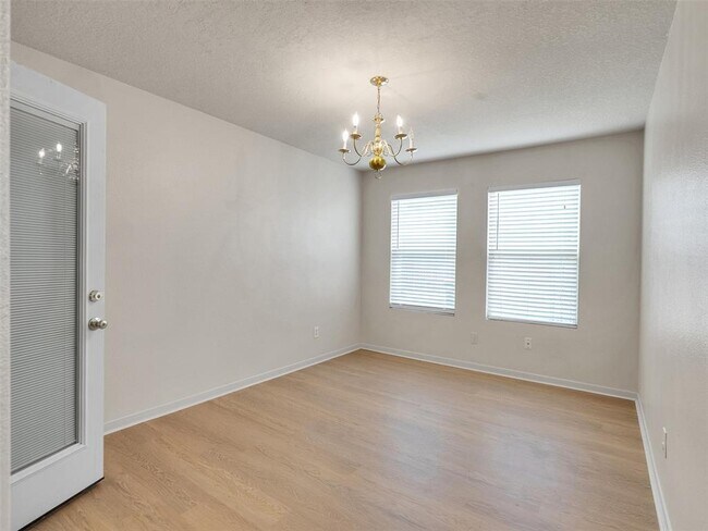 Foto del edificio - 14202 Old Dock Ln
