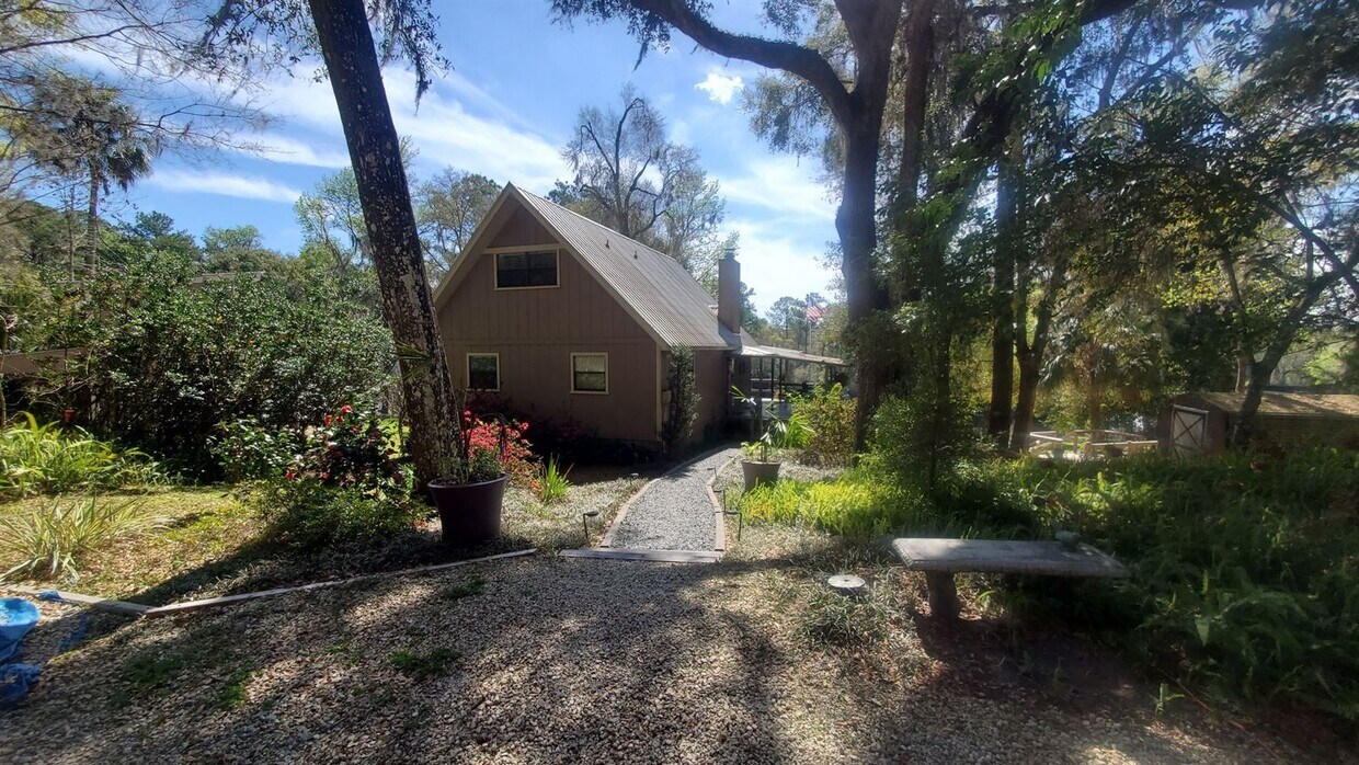 Foto principal - 2 br, 2 bath House - 12550 TURKEY CREEK DR...