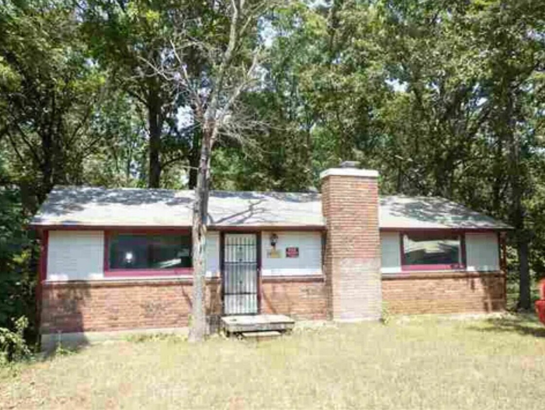 Building Photo - COMING SOON! - $390 Month / $700 Down
