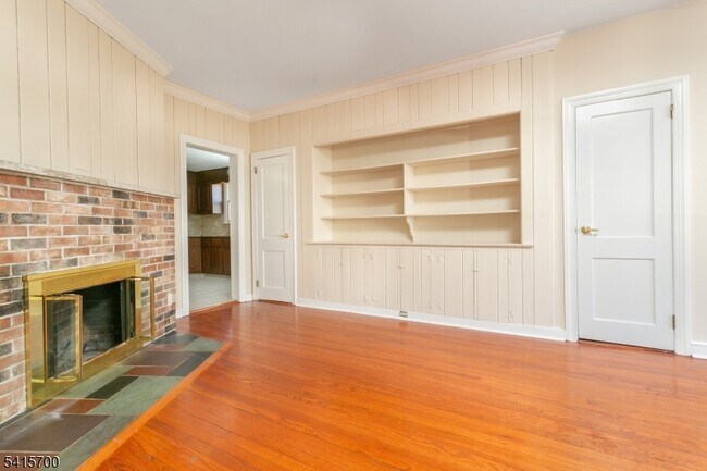 Foto del edificio - 27 Ashwood Ave