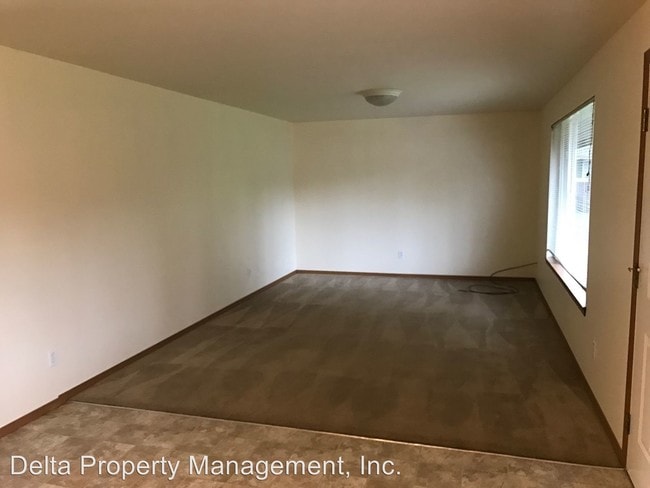 Building Photo - 1207 Beach Ave