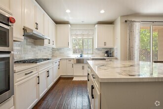 Building Photo - 7098 Sitio Corazon