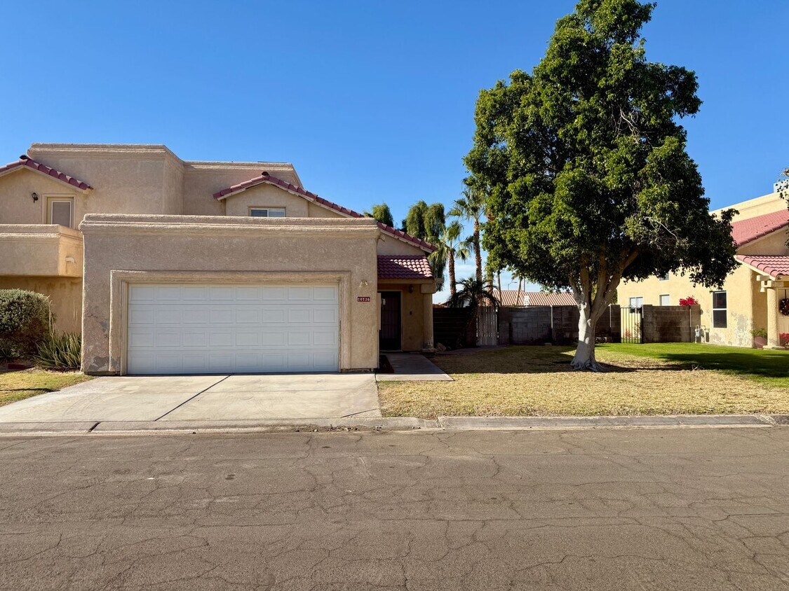 Foto principal - Condo near Mesa del Sol Golf Course
