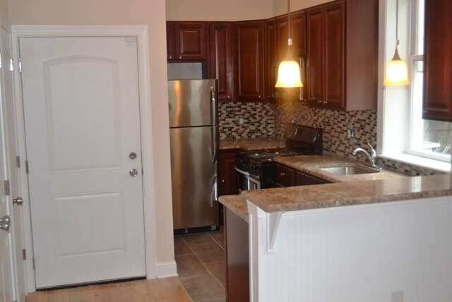 Kitchen - 1623 Green Street