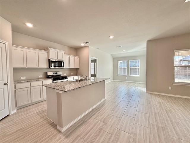 Foto del edificio - 8437 Hollymead Ln