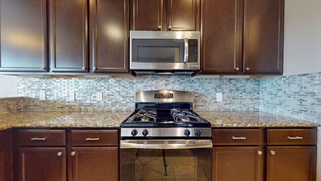 Foto del edificio - 15103 Signal Ridge Way