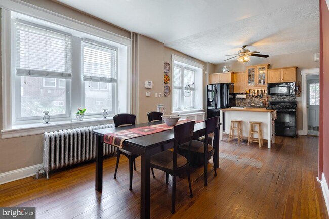 Foto del edificio - 149 1/2 Shurs Ln