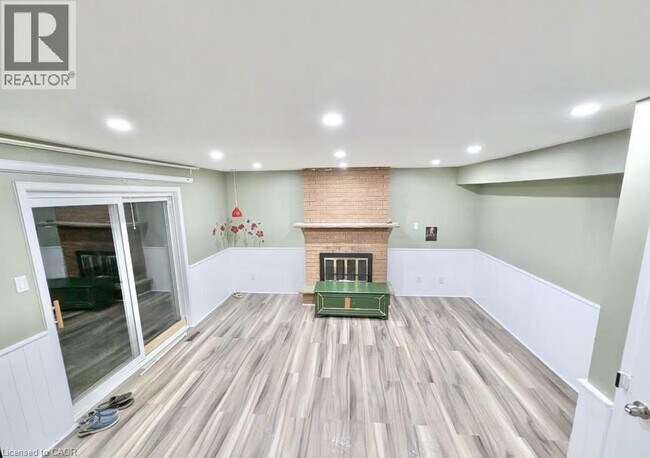 Building Photo - 68 Briargate Dr