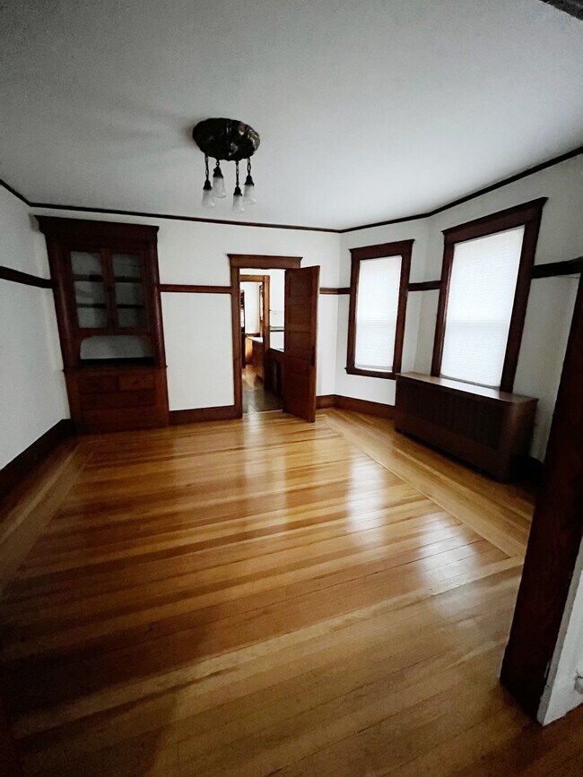 Foto del edificio - 76 Unity Ave