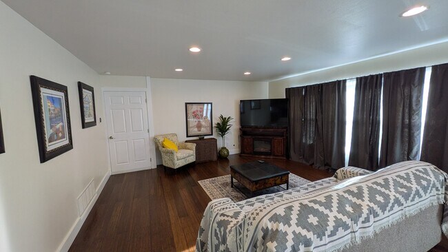 Foto del edificio - 7637 28th St W