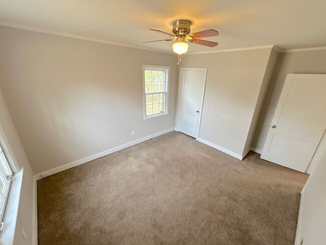 Building Photo - 994 Patterson Cove