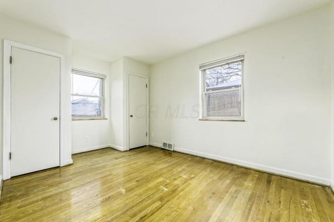 Building Photo - 1629 Grandview Ave