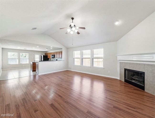 Building Photo - 4 br, 2.5 bath House - 19918 Sternwood Man...
