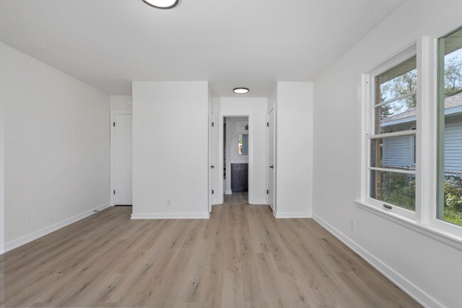 Foto del edificio - 2635 Fuller Ave NE