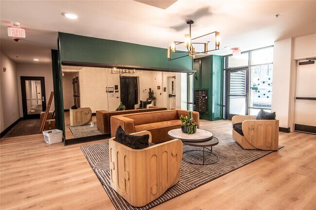 Foto del edificio - 2500 Longview St