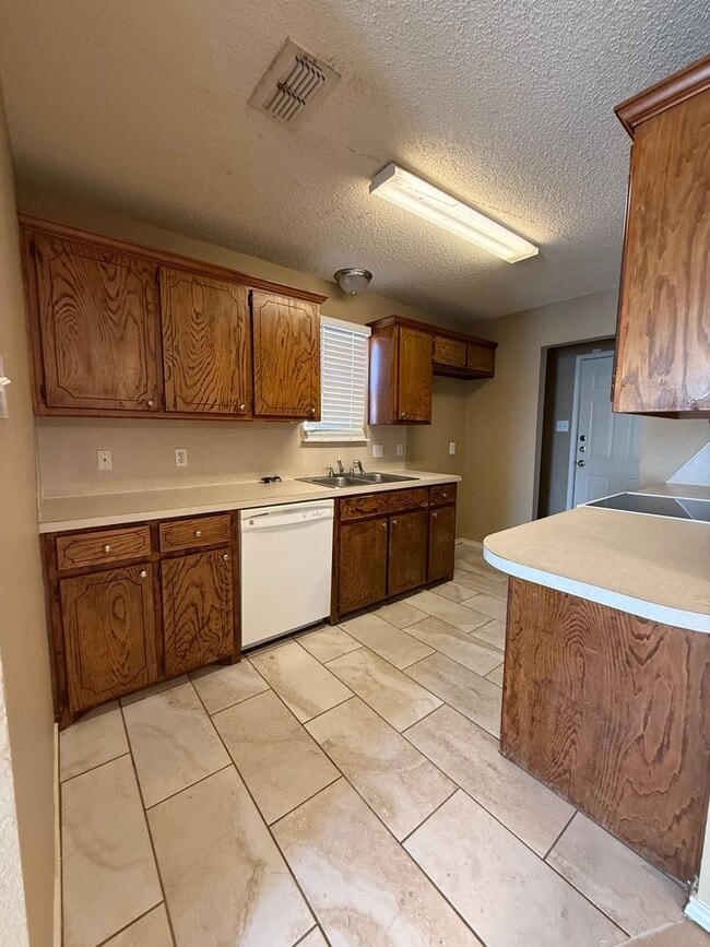 Foto del edificio - Available now!