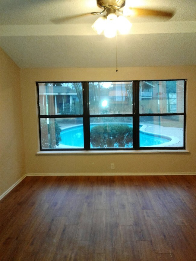 Foto del edificio - 211 Cypress St