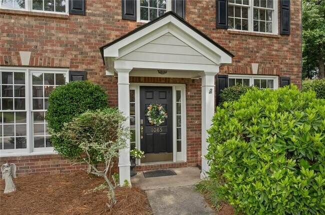 Building Photo - 1085 Winthrope Park Dr