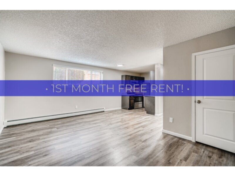 Foto principal - 3670 S Lowell Blvd