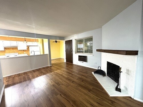 Foto principal - 14896 E 2nd Ave