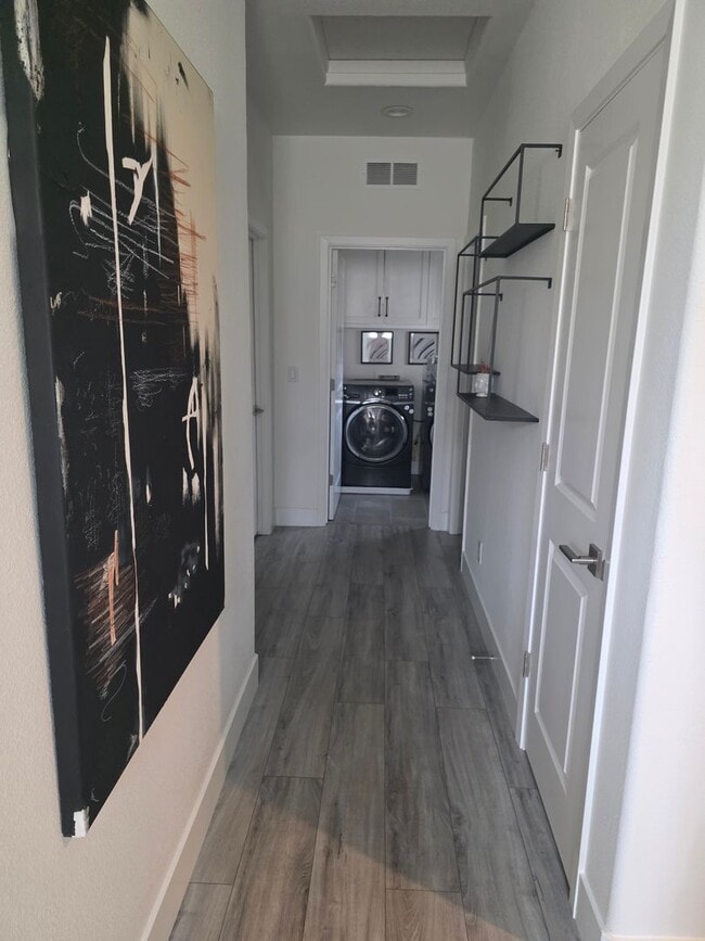 Building Photo - Newly Built 3/2.5 Home in Tesoro Viejo Community