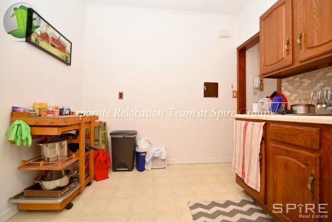 Building Photo - 3269 44th St