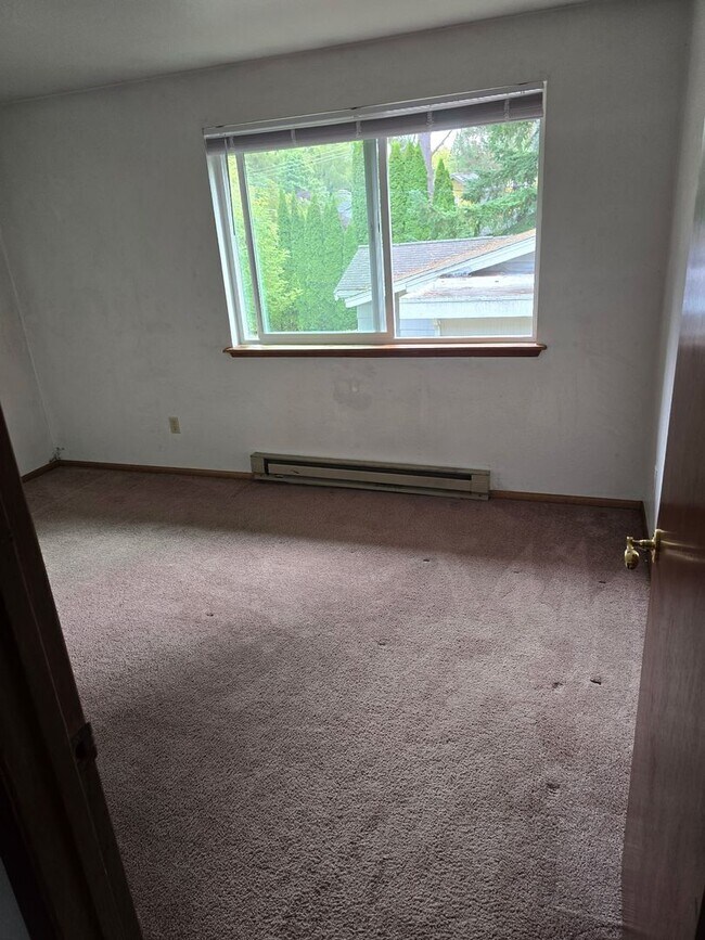 Building Photo - 1610 Lincoln St