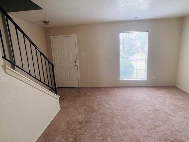Foto del edificio - 7009 Chasewood Dr