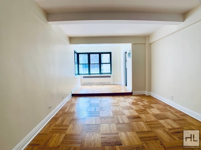 Building Photo - EAST 56 STREET