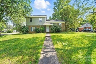 Building Photo - 701 Gaywood Dr
